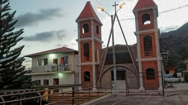 Opiniones de Iglesia Católica Nuestra Señora del Quinche - Casanga en Casanga - Iglesia