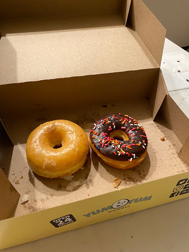 Donut Shop «Yum Yum Donuts», reviews and photos, 4860 W 190th St, Torrance, CA 90503, USA