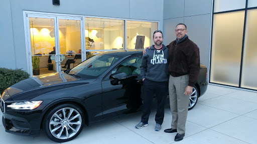 Car Dealer «North Point Volvo», reviews and photos, 1570 Mansell Rd, Alpharetta, GA 30009, USA