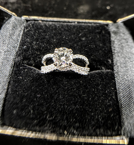 Jewelry Repair Service «Jewelry Clinic», reviews and photos, 16 W Main St G08, Rochester, NY 14614, USA