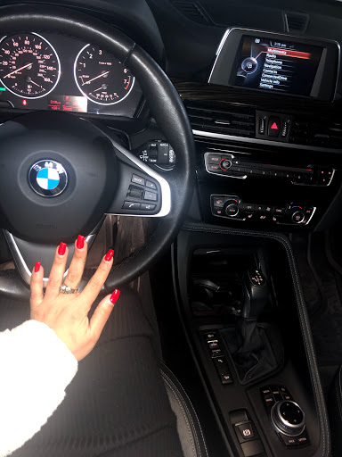 BMW Dealer «BMW of Milwaukee North», reviews and photos, 5990 N Green Bay Ave, Glendale, WI 53209, USA