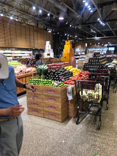 Grocery Store «Plum Market», reviews and photos, 6565 Orchard Lake Rd, West Bloomfield Township, MI 48322, USA