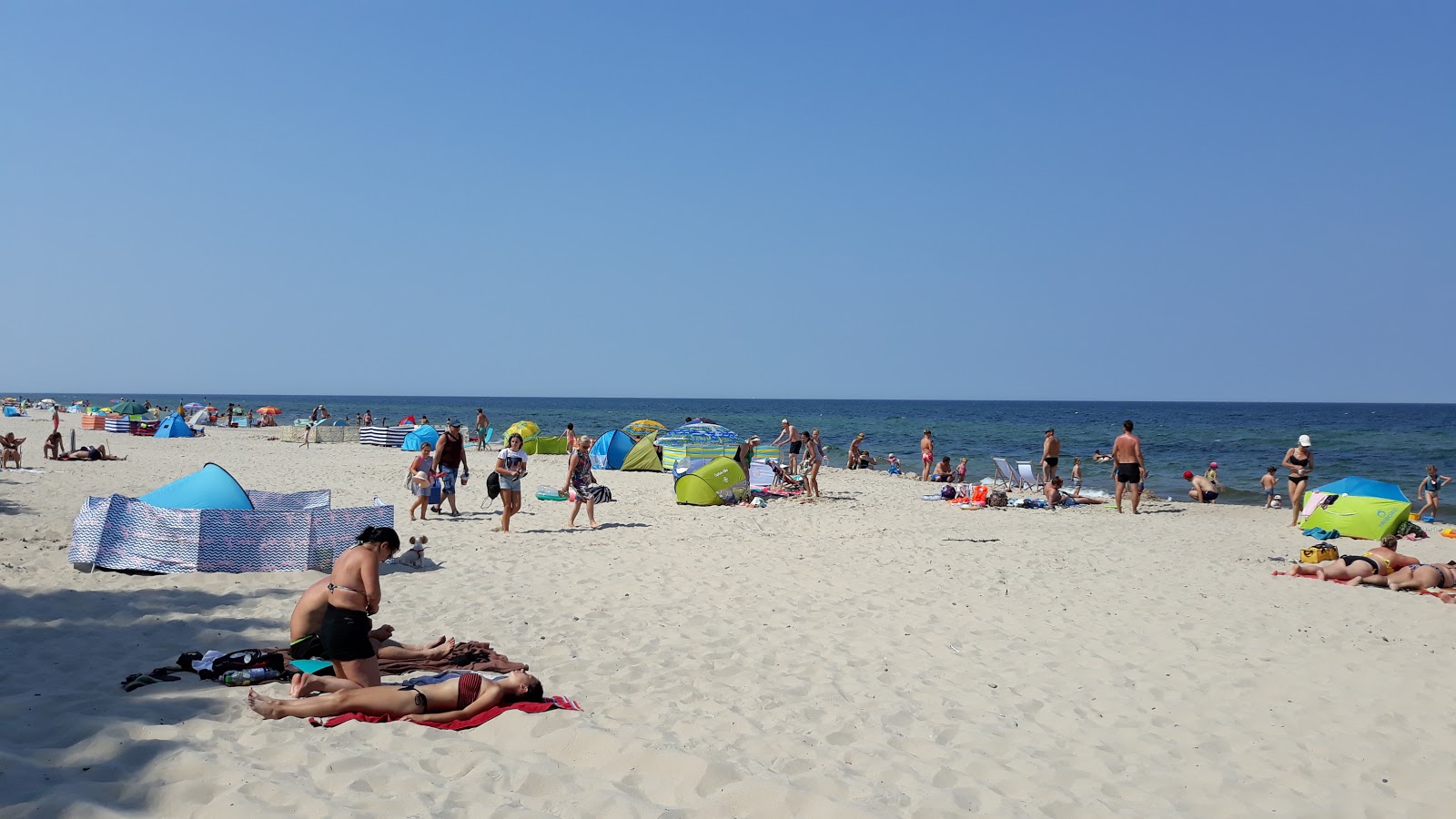 Foto av Gaski Beach med hög nivå av renlighet