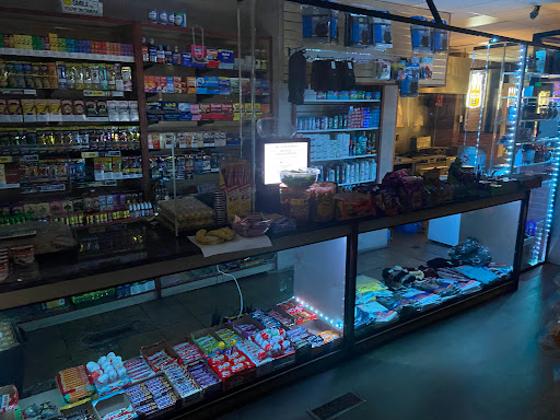 Grocery Store «A-G Market», reviews and photos, 807 Maplewood Ave, Bridgeport, CT 06605, USA