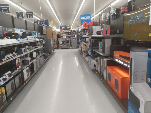 Discount Store «Walmart», reviews and photos, 206 US-1, Falmouth, ME 04105, USA