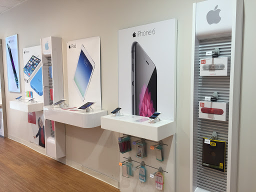 Cell Phone Store «Nycom Wireless Verizon Retailer», reviews and photos, 22-39 31st St, Astoria, NY 11105, USA