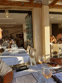 Atmosphère du Restaurant méditerranéen La Marine Des Goudes à Marseille - n°2