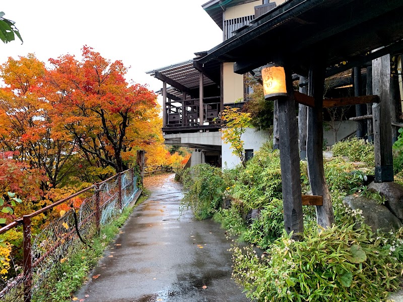 伊奈里館