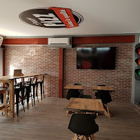 Atmosphère du Restaurant Speedy PIZZ & Co Vendôme - Pizzas, Burgers, Pokés à Vendôme - n°16