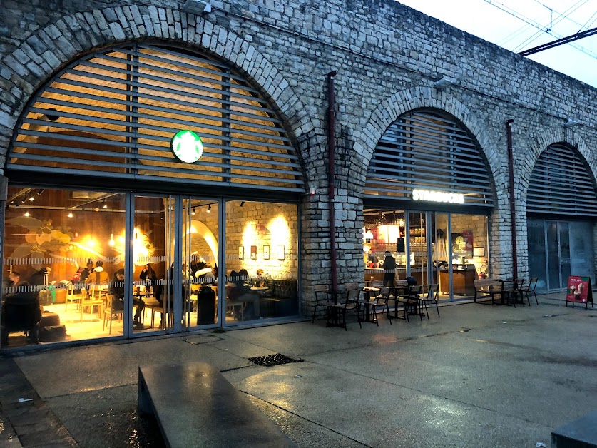 Starbucks Coffee à Nîmes