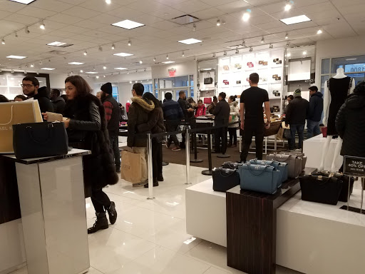 Fashion Accessories Store «Michael Kors», reviews and photos, 1650 Premium Outlet Blvd #1800, Aurora, IL 60502, USA