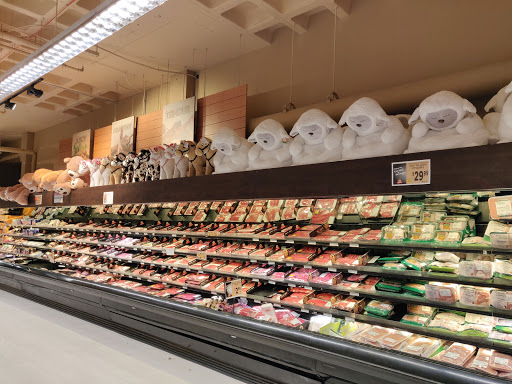 Shopping Mall «Midway Shopping Center», reviews and photos, 1001 Central Park Ave, Scarsdale, NY 10583, USA