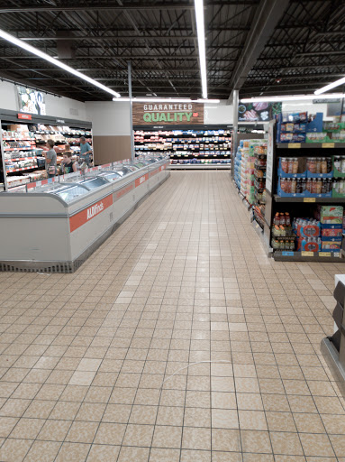 Supermarket «ALDI», reviews and photos, 140 E Poyntz Ave, Manhattan, KS 66502, USA