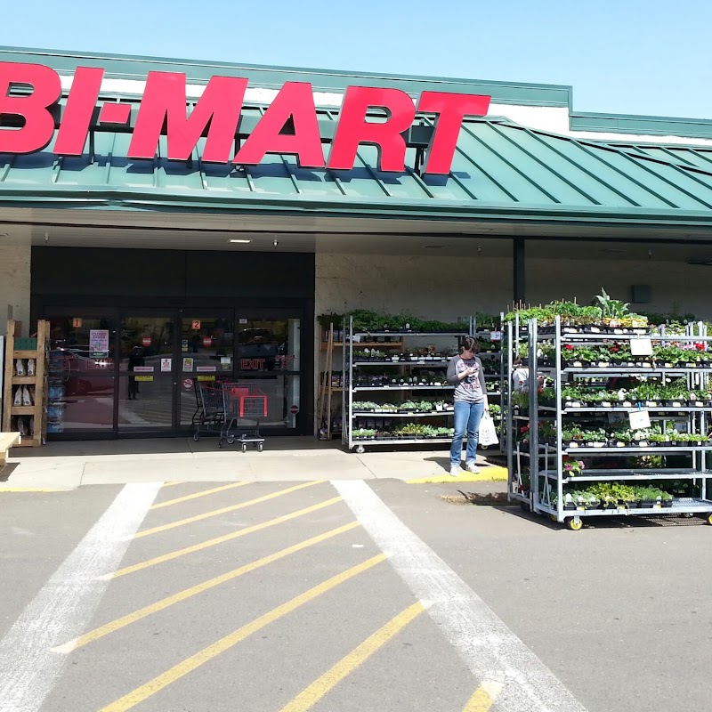 Bi-Mart Membership Discount Stores