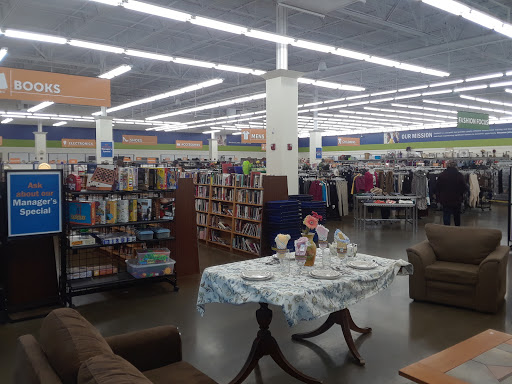 Thrift Store «Goodwill Everett South», reviews and photos, 228 SW Everett Mall Way, Everett, WA 98204, USA