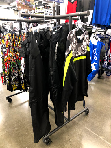 Motorcycle Parts Store «Cycle Gear», reviews and photos, 388 Tarrytown Rd, White Plains, NY 10607, USA