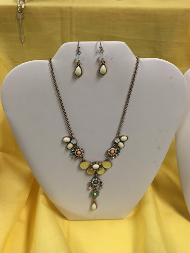 Florist «Zenplicity Florist», reviews and photos, 230 N Maple Ave, Marlton, NJ 08053, USA