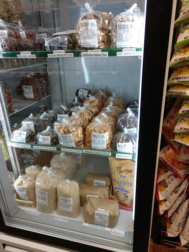 Grocery Store «Bear Foods Natural Market», reviews and photos, 125 E Woodin Ave, Chelan, WA 98816, USA