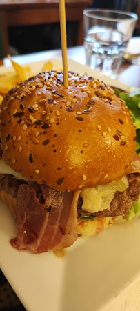 Hamburger du Restaurant de hamburgers Bistrot Mademoiselle à Vincennes - n°10