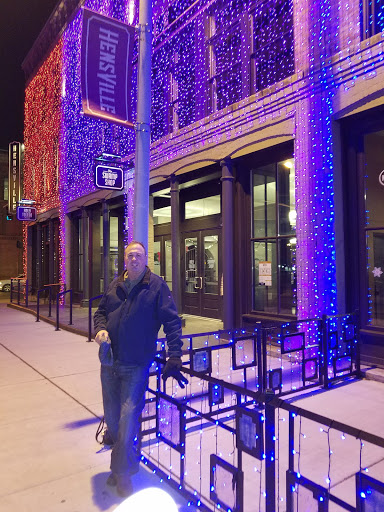 Gastropub «Ye Olde Durty Bird», reviews and photos, 2 S St Clair St, Toledo, OH 43604, USA