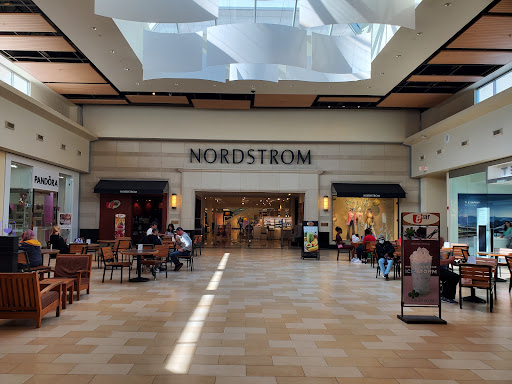 Nordstrom Christiana Mall, 100 Christiana Mall, Newark, DE 19702, USA, 