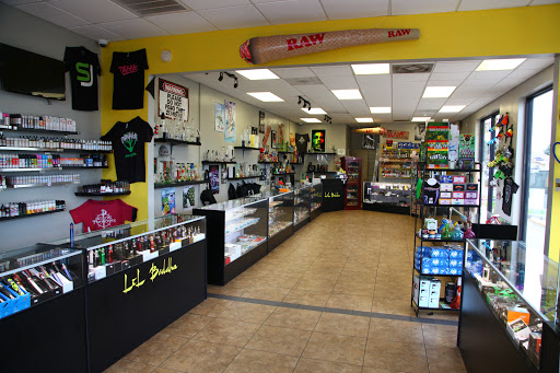 Vaporizer Store «Lil Buddha Vapor & Smoke Shop», reviews and photos, 6916 Big Bend Rd, Gibsonton, FL 33534, USA