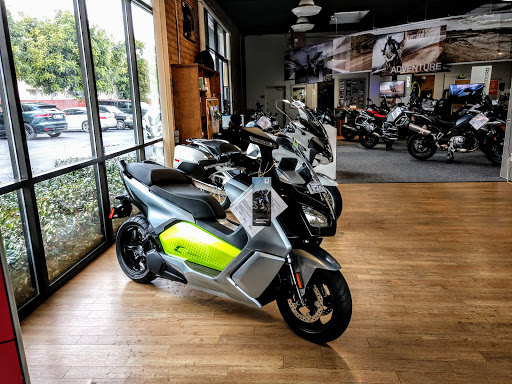 Motorcycle Dealer «CalMoto Mountain View», reviews and photos, 2490 Old Middlefield Way, Mountain View, CA 94043, USA