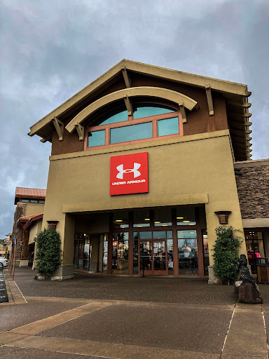 Shopping Mall «Woodburn Premium Outlets», reviews and photos, 1001 N Arney Rd, Woodburn, OR 97071, USA