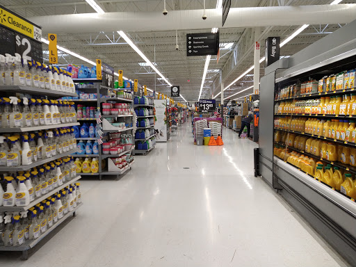Department Store «Walmart Supercenter», reviews and photos, 814 W Bell Ave, Knoxville, IA 50138, USA