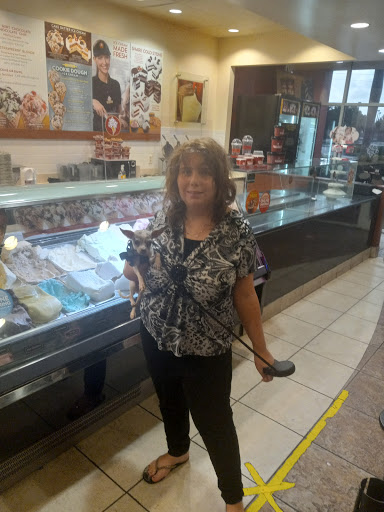 Ice Cream Shop «Cold Stone Creamery», reviews and photos, 2311 Santa Barbara Blvd #109, Cape Coral, FL 33991, USA