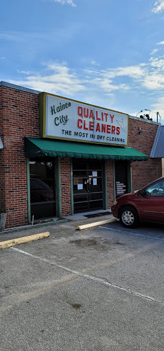 Dry Cleaner «Haines City Quality Cleaners», reviews and photos, 7 C St, Haines City, FL 33844, USA