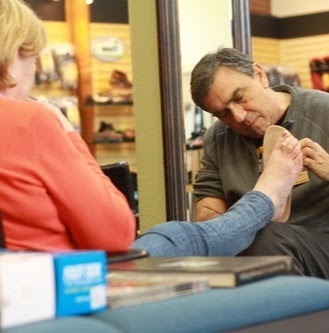 Shoe Store «On The Run Shoes», reviews and photos, 1310 9th Ave, San Francisco, CA 94122, USA