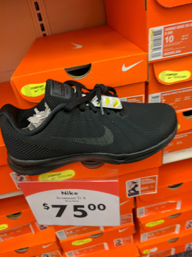 Shoe Store «Shoe Carnival», reviews and photos, 3608 Marketplace Blvd, East Point, GA 30344, USA