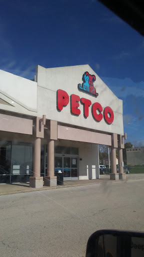 Pet Supply Store «Petco Animal Supplies», reviews and photos, 801 W Lake Ave, Peoria, IL 61614, USA