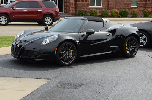 Car Dealer «Auto Villa», reviews and photos, 302 S Lake St, Grayslake, IL 60030, USA