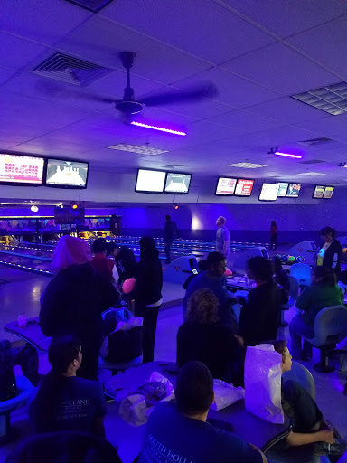 Bowling Alley «Laraway Lanes», reviews and photos, 1009 W Laraway Rd, New Lenox, IL 60451, USA