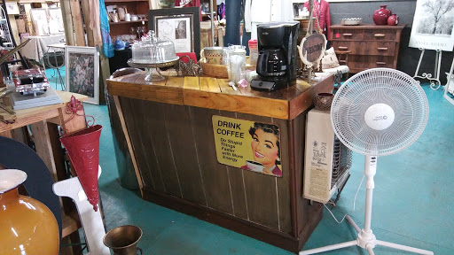 Antique Store «Pioneer General Store Antique Market», reviews and photos, 8244 Thornton Ave, Leeds, AL 35094, USA
