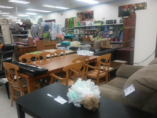Goodwill Tampa Store, 4102 W Hillsborough Ave, Tampa, FL 33614, Thrift Store