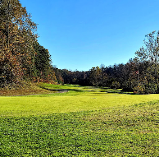 Golf Driving Range «South Wales Golf Course», reviews and photos, 18363 Golf Ln, Jeffersonton, VA 22724, USA