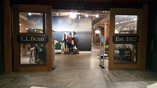 Clothing Store «L.L. Bean», reviews and photos, 101 Cherry St Suite #1020, Burlington, VT 05401, USA