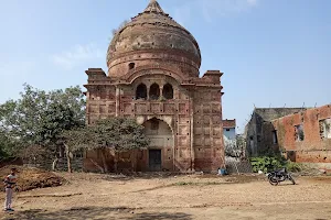 Maqbara Bahadur Khan Chaghta Pach Hazari image