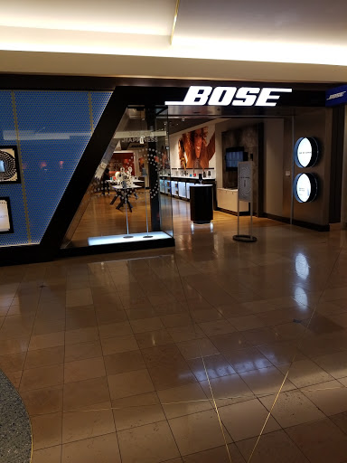 Home Audio Store «Bose Showcase Store», reviews and photos, 700 SW 5th Ave #1034, Portland, OR 97204, USA