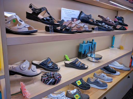 Orthopedic Shoe Store «Comfort Plus Shoes & Footcare», reviews and photos, 11715 Roe Ave, Leawood, KS 66211, USA