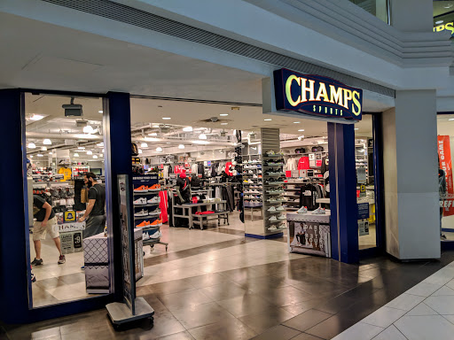 Shoe Store «Champs Sports», reviews and photos, 5 Woodfield Mall D-101, Schaumburg, IL 60173, USA