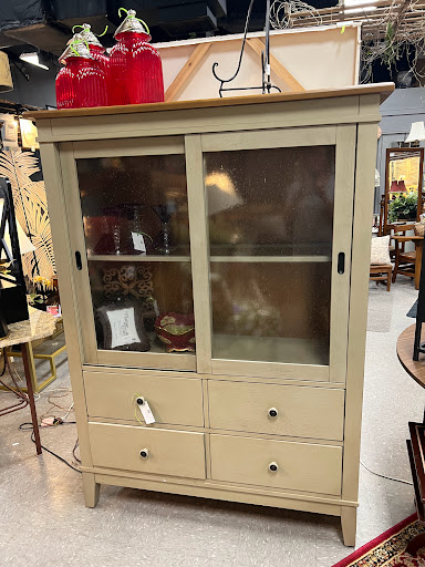 Furniture Store «Church Ladies Furniture Consignment», reviews and photos, 3570 Buford Hwy #204, Duluth, GA 30096, USA