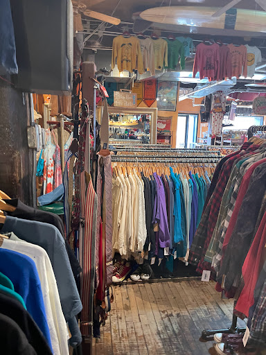 Vintage Clothing Store «10 ft Single by Stella Dallas», reviews and photos, 285 N 6th St, Brooklyn, NY 11211, USA