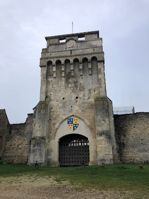 Château-Fort de Druyes à Druyes-les-Belles-Fontaines