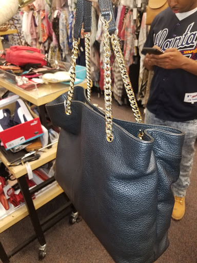 Department Store «Nordstrom Rack Bergen Town Center», reviews and photos, 510 Bergen Town Center, Paramus, NJ 07652, USA