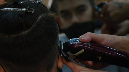 VILLAWOLF peluquería barberia