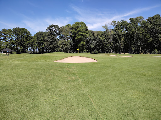 Golf Course «Sewells Point Golf Course», reviews and photos, 660 Ruthven Rd, Norfolk, VA 23505, USA